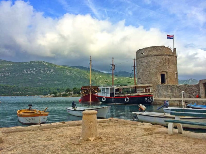 Ston Oyster & Wine Tasting Private Tour From Dubrovnik - Ston guided walk, salt pans, and the beauty of doing less
