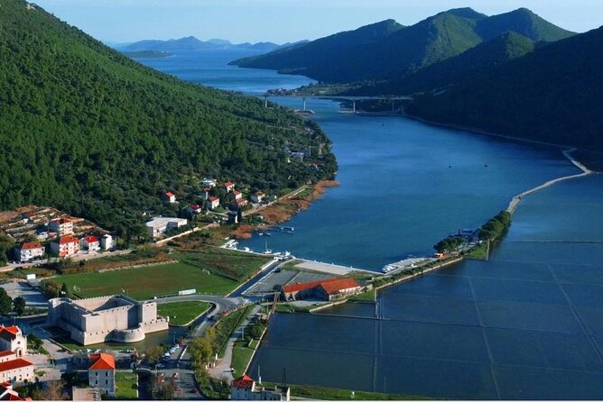 Ston Tour: City Walls, Saltworks, Wine & Adriatic Seafood - A 7-hour Ston food and history day from Dubrovnik
