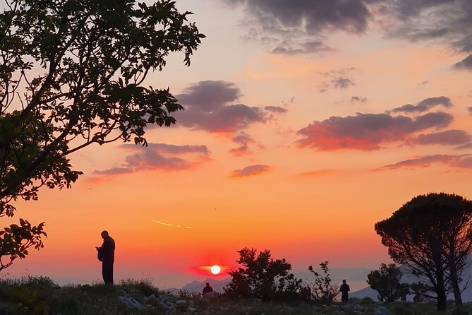 Sunset and Wine / Dubrovnik Sunset Tour and Premium Wine Tasting - A 2-hour Dubrovnik sunset plan that does not wear you out