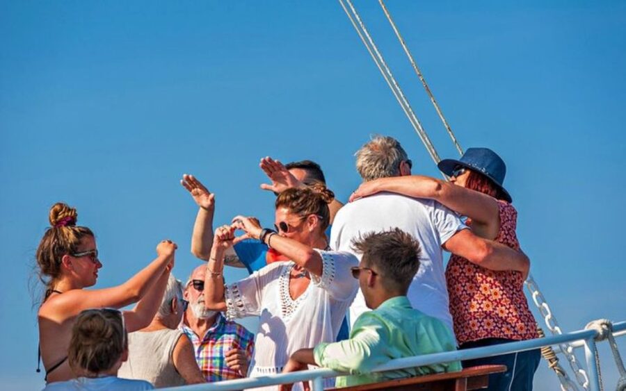 Three Island Boat Tour With Lunch - Snorkeling and swimming, without turning it into a chore