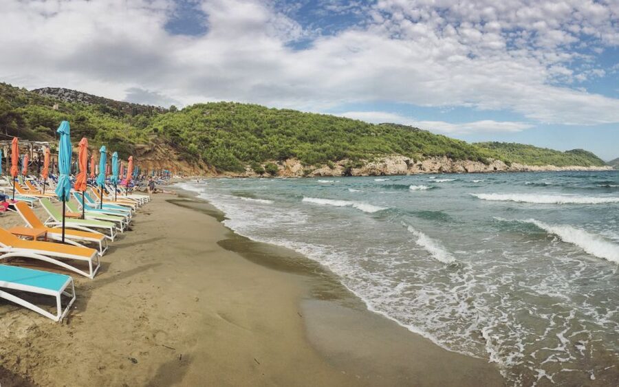 Three Island Boat Tour With Lunch - Koločep break: one more chance to get your feet in the sand