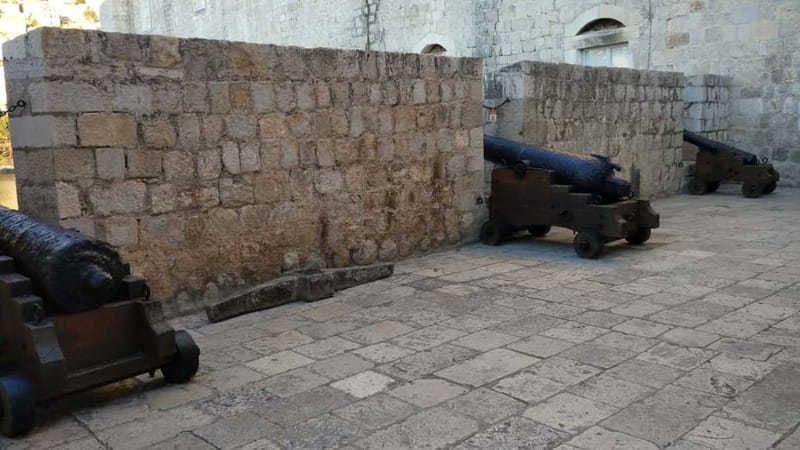 Walls of Dubrovnik: Small-Group 2-Hour Tour With a Local - Key things to know before you go