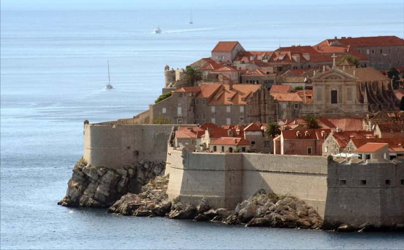 Walls of Dubrovnik: Small-Group 2-Hour Tour With a Local - Ascending the Walls: Old Harbor Views and the Republic’s Maritime Priorities